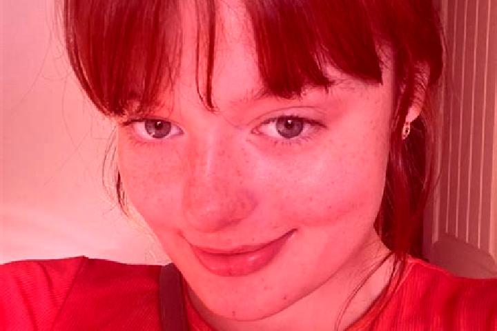 Scarlett, 39, a red brown-eyed mixed companion based in Bartholomaeberg. Offering Girlfriend Experience, OWO, Tantra. Available for incall and outcall, day a...