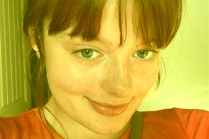Scarlett, 39, a red grey-eyed mixed companion based in Maithon. Offering Fetish, Travel Companion, BDSM. Available for incall and outcall, day and evening da...