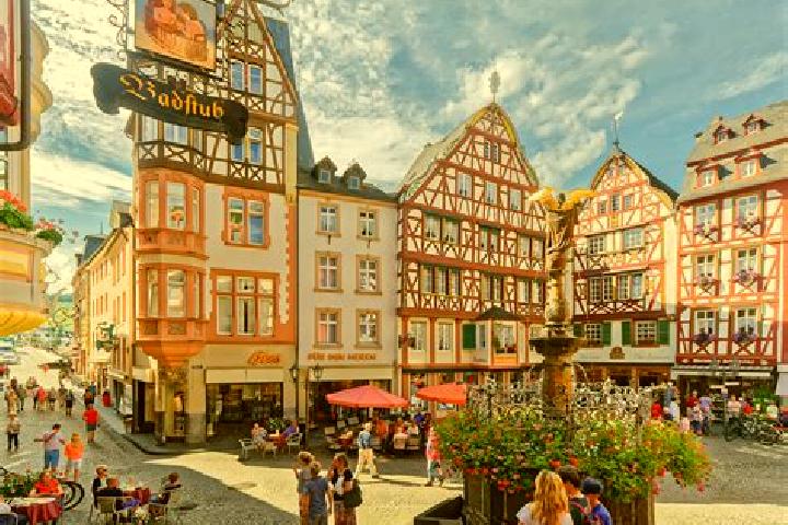 Scarlett, 39 — Escort in Bernkastel-Kues, Germany
