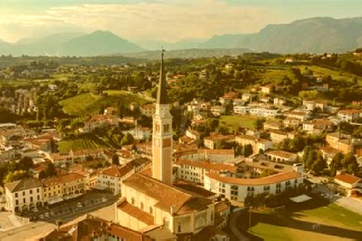 Scarlett, 39 — Escort in Breganze, Italy