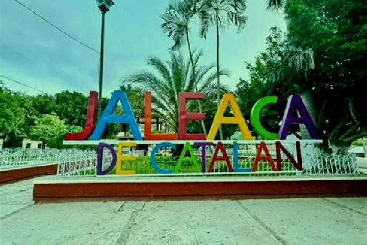 Scarlett, 39 — Escort in Jaleaca de Catalan, Mexico