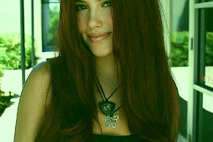 Sienna, 20, a auburn dark-eyed middle eastern companion based in Comstock Northwest. Offering Domination, BDSM, Dinner Date, Duos. Available for incall and o...