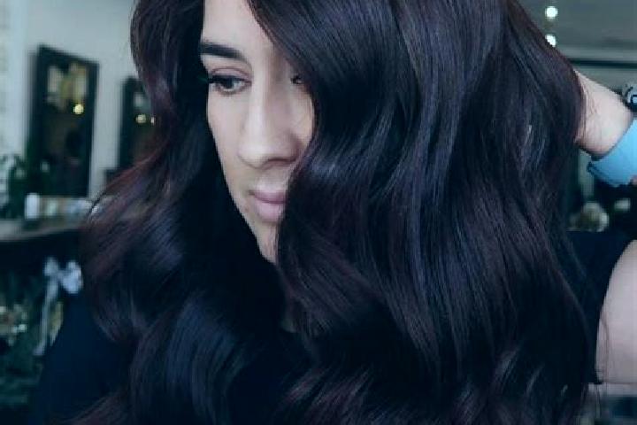 Sienna, 20, a auburn dark-eyed mixed companion based in Uphusum. Offering A-Level, Duos, BDSM. Available for incall and outcall, overnight bookings available.
