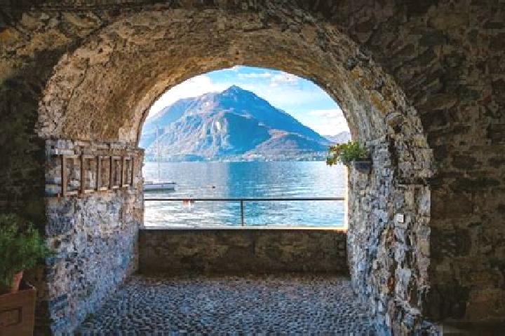 Sienna, 20, a black grey-eyed ebony companion based in Fai della Paganella. Offering Travel Companion, OWO, Dinner Date, Prostate Massage. Available for inca...