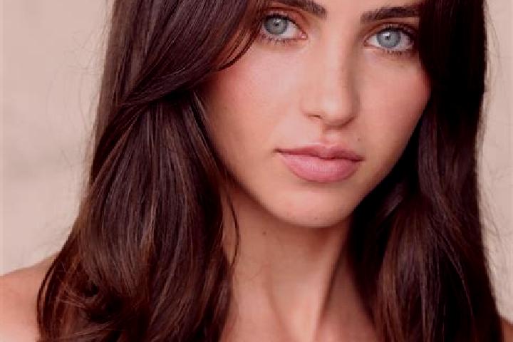 Sienna, 20, a brunette brown-eyed caucasian companion based in Cotillas. Offering Erotic Massage, 69, Deep French Kissing, Striptease. Available for incall a...