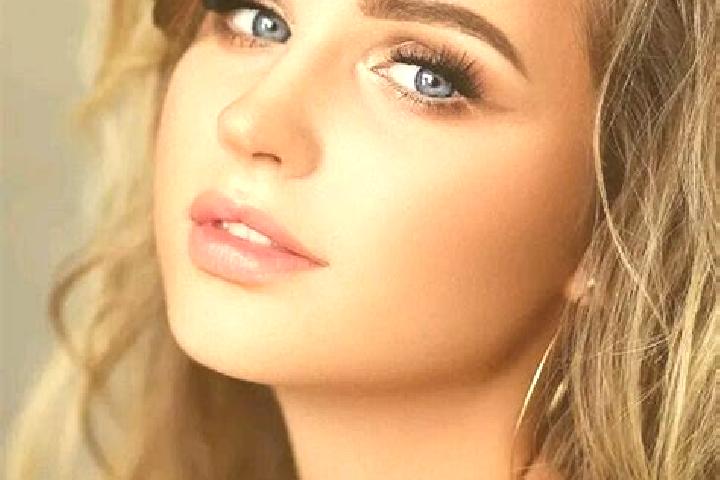 Sienna, 20, a dark blonde blue-eyed european companion based in Kralupy nad Vltavou. Offering Massage, Girlfriend Experience, Deep French Kissing, Roleplay. ...
