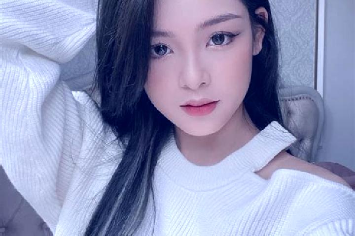 Sienna, 20 — Escort in Gasi, China