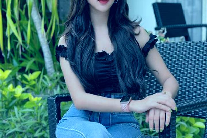 Sienna, 20 — Escort in Kadubeureum, Indonesia