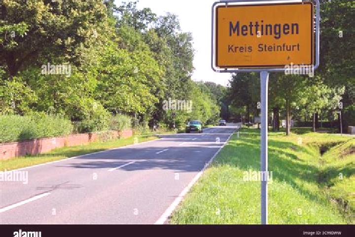 Sienna, 20 — Escort in Mettingen, Germany