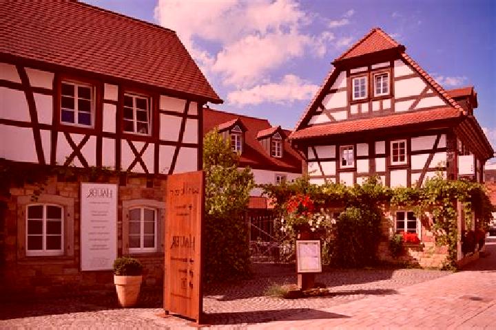Sienna, 20 — Escort in Pleisweiler-Oberhofen, Germany