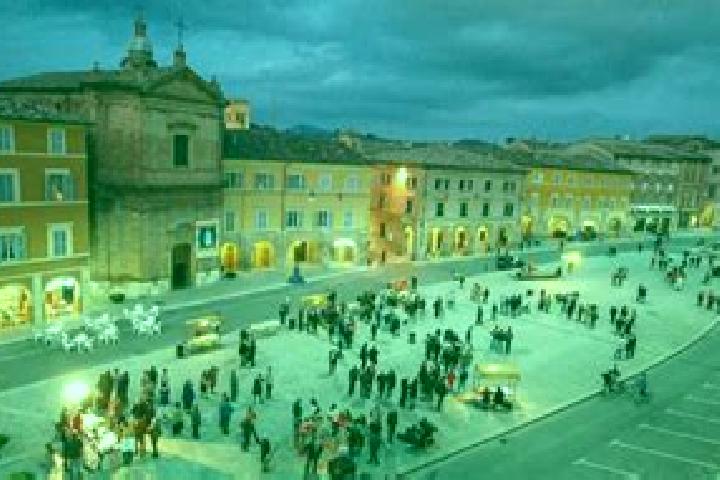 Sienna, 20 — Escort in San Severino Marche, Italy