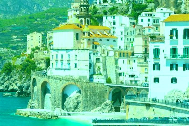 Sienna, 20 — Escort in Vendrogno, Italy