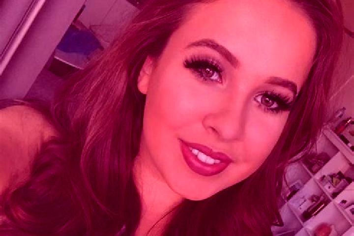 Sienna, 21, a brunette amber-eyed slavic companion based in Vafiochori. Offering Fetish, 69, Massage, GFE, Girlfriend Experience. Available for incall and ou...