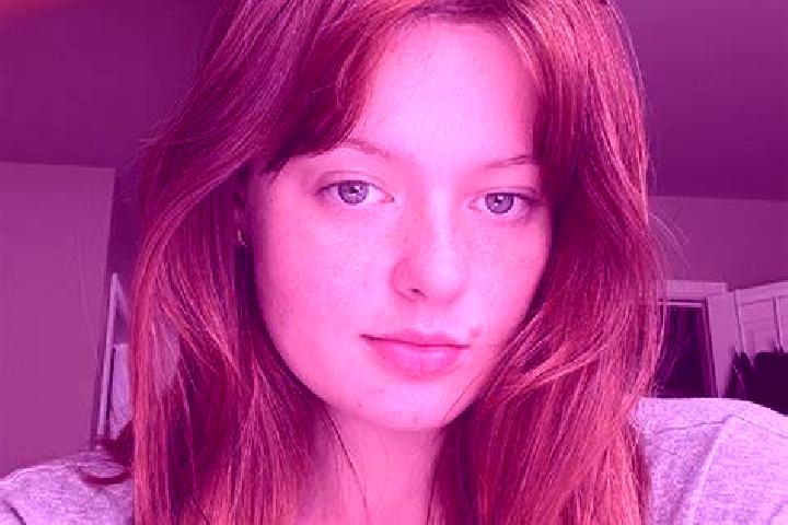 Sienna, 21, a red grey-eyed ebony companion based in Gedera. Offering Tantra, 69, GFE, Overnight. Available for incall and outcall, day and evening dates.