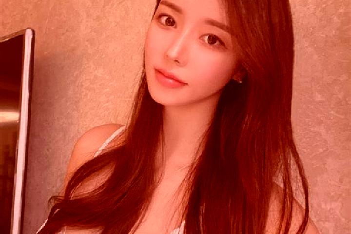 Sienna, 21 — Escort in Haoguantun, China