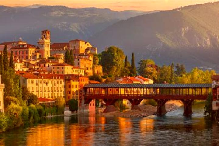 Sienna, 21 — Escort in Paderno del Grappa, Italy