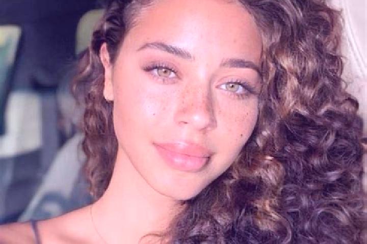 Sienna, 22, a black hazel-eyed ebony companion based in Topa de Cris. Offering Travel Companion, OWO, Dinner Date. Available for incall and outcall, day and ...