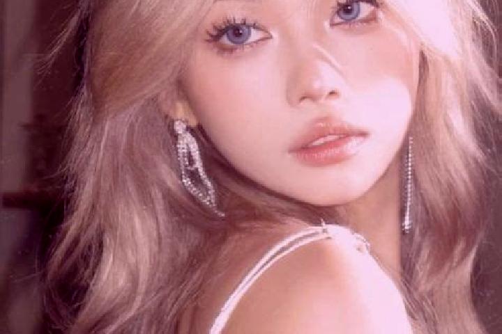 Sienna, 22, a blonde blue-eyed asian companion based in Sasbach. Offering Overnight, CIM, Roleplay. Available for incall and outcall, overnight bookings avai...