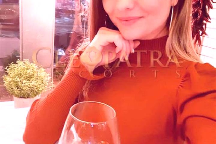 Sienna, 22, a red blue-eyed mediterranean companion based in Loebejuen. Offering OWO, Dinner Date, Prostate Massage, Couples, Party Girl. Available for incal...