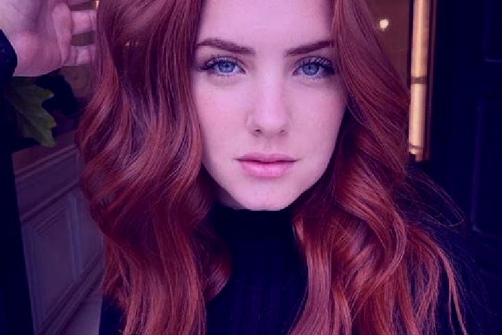 Sienna, 23, a auburn blue-eyed latina companion based in Maureni. Offering Deep French Kissing, Travel Companion, BDSM, Erotic Massage, A-Level. Available fo...