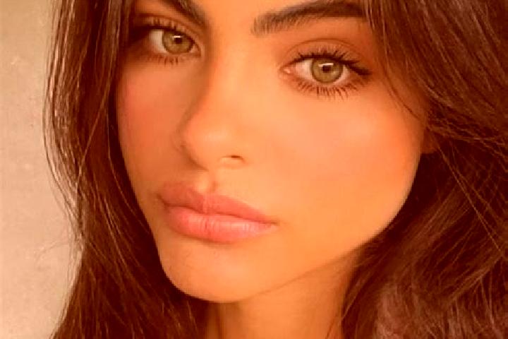 Sienna, 23, a black brown-eyed indian companion based in Vierpolders. Offering OWO, Dinner Date, Travel Companion, GFE. Available for incall and outcall, day...