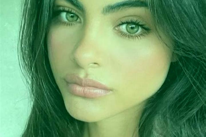 Sienna, 23, a black dark-eyed indian companion based in Saint-Louis. Offering Massage, CIM, Prostate Massage. Available for incall and outcall, day and eveni...