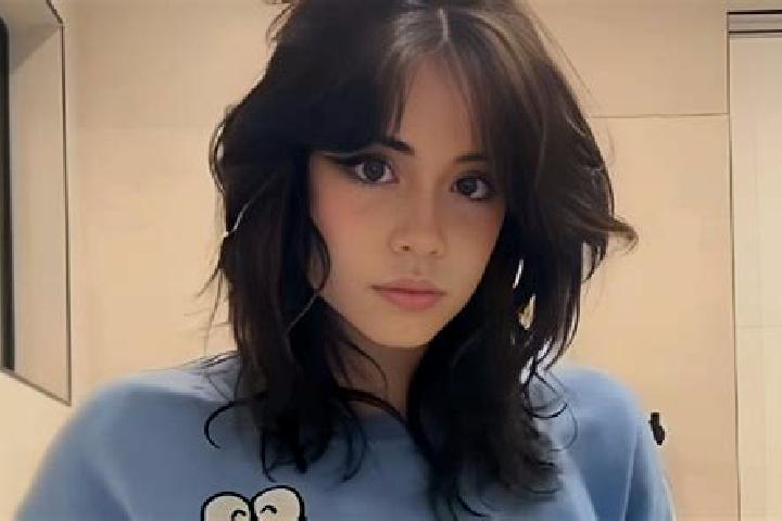 Sienna, 23, a black dark-eyed mixed companion based in Sukamahi Satu. Offering Party Girl, OWO, BDSM, Tantra, Overnight. Available for incall and outcall, da...