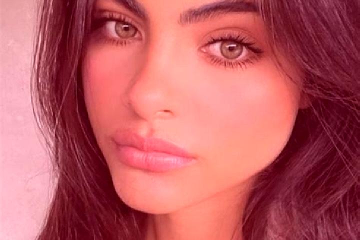 Sienna, 23, a black green-eyed middle eastern companion based in Margoyoso. Offering Massage, GFE. Available for incall and outcall, overnight bookings avail...