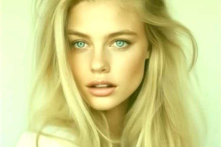 Sienna, 23, a blonde amber-eyed ebony companion based in Baraya. Offering OWO, 69, Dinner Date. Available for incall and outcall, day and evening dates.