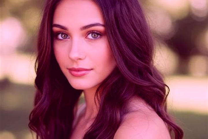 Sienna, 23, a brunette hazel-eyed european companion based in Oranjestad. Offering GFE, Dinner Date, Party Girl, Roleplay. Available for incall and outcall, ...