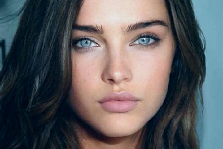 Sienna, 23, a chestnut brown-eyed caucasian companion based in Strathpine. Offering 69, Girlfriend Experience, Deep French Kissing, Erotic Massage. Available...