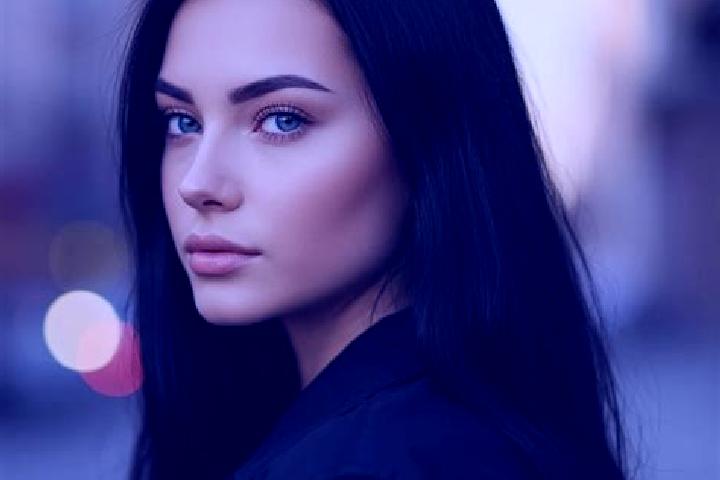 Sienna, 23, a red blue-eyed latina companion based in Aukstadvaris. Offering Dinner Date, BDSM, OWO. Available for incall and outcall, overnight bookings ava...