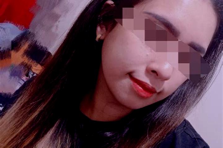 Sienna, 23, a red dark-eyed mixed companion based in Cigelka. Offering CIM, Dinner Date, Girlfriend Experience, Travel Companion, 69. Available for incall an...