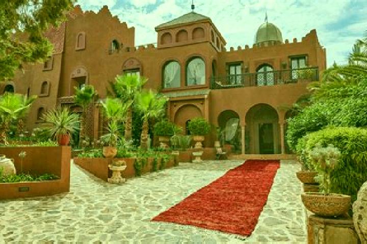 Sienna, 23 — Escort in Asni, Morocco