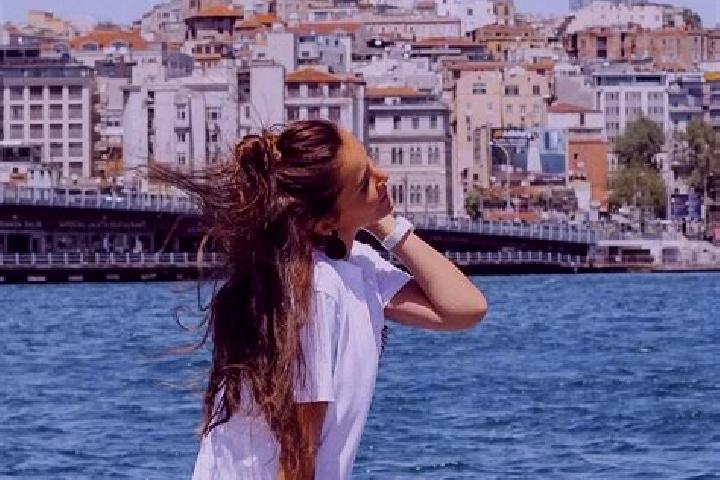Sienna, 23 — Escort in Tuerkler, Turkey