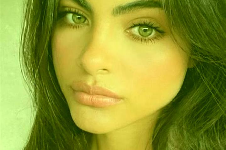 Sienna, 24, a black hazel-eyed caucasian companion based in Alegria. Offering A-Level, Deep French Kissing, Striptease. Available for incall and outcall, day...