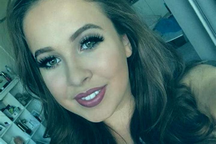 Sienna, 24, a black hazel-eyed latina companion based in Sibuhuan. Offering Duos, Party Girl. Available for incall and outcall, overnight bookings available.