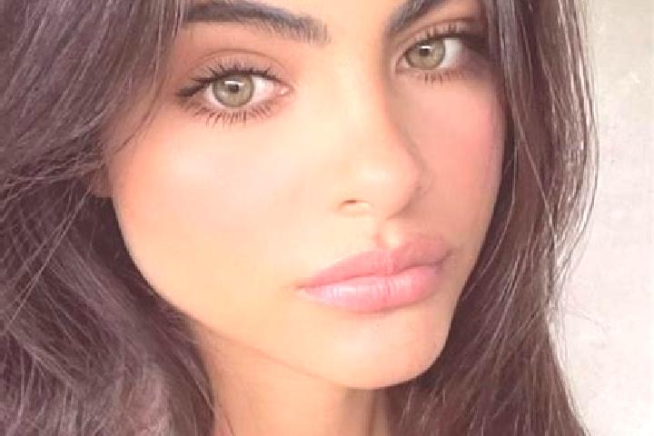Sienna, 24, a black hazel-eyed middle eastern companion based in Caceres. Offering Massage, Couples, Erotic Massage. Available for incall and outcall, day an...