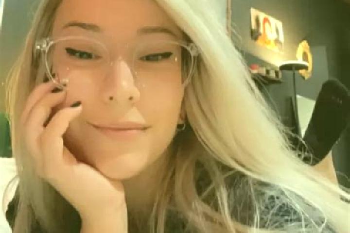 Sienna, 24, a blonde amber-eyed asian companion based in Nemezis. Offering Striptease, Girlfriend Experience, Prostate Massage, Deep French Kissing, CIM. Ava...