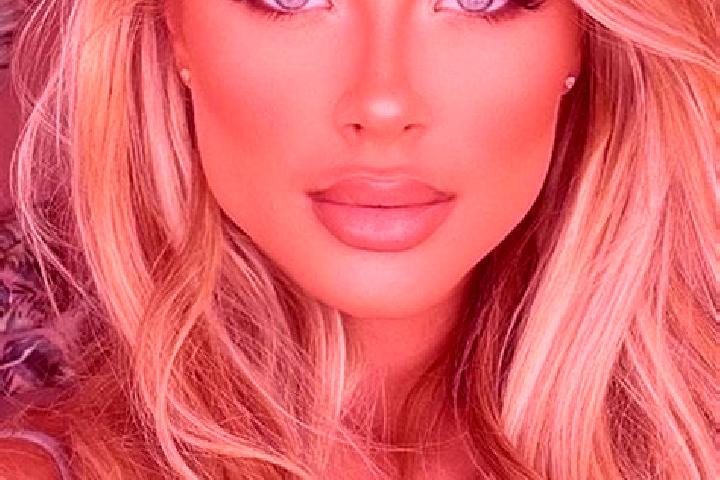 Sienna, 24, a blonde hazel-eyed latina companion based in Brokdorf. Offering Duos, Travel Companion. Available for incall and outcall, overnight bookings ava...