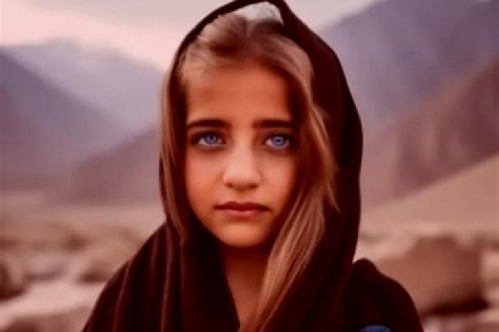 Sienna, 24, a dark blonde amber-eyed middle eastern companion based in Sukhovolya. Offering 69, A-Level, Travel Companion, Dinner Date, CIM. Available for in...