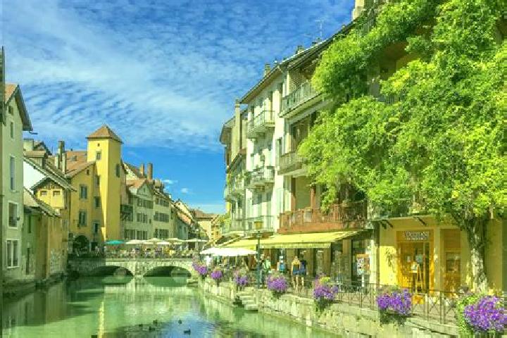 Sienna, 24 — Escort in Gauciel, France