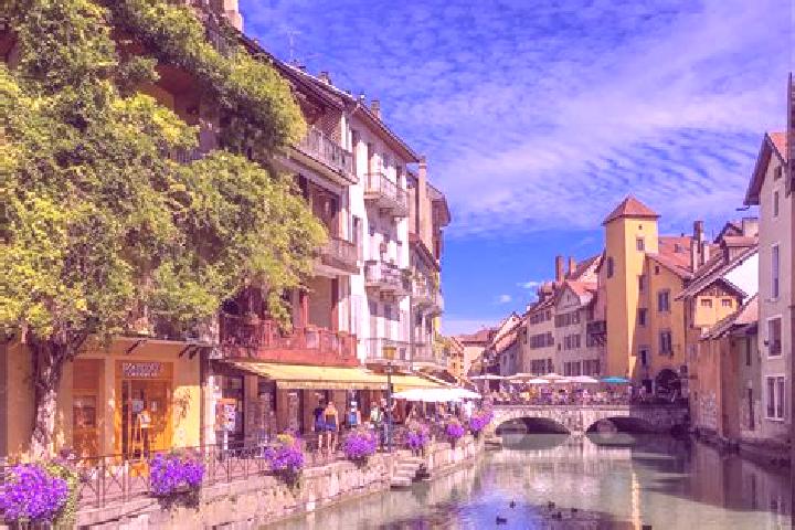 Sienna, 24 — Escort in Labruyere, France