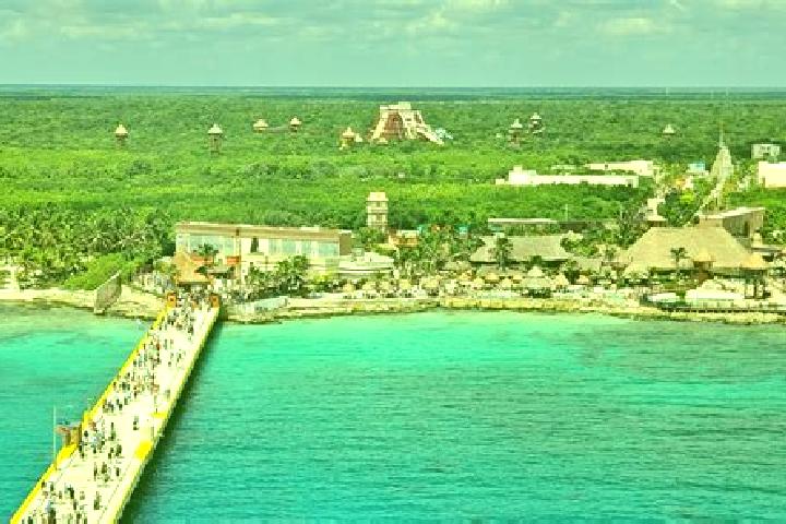 Sienna, 24 — Escort in Mahahual, Mexico