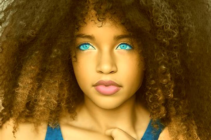Sienna, 25, a black blue-eyed ebony companion based in Mohernando. Offering Fetish, Party Girl, Tantra, Couples. Available for incall and outcall, day and ev...