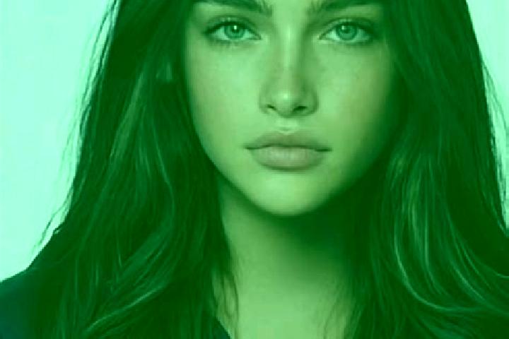 Sienna, 25, a brunette blue-eyed european companion based in Glundengankrajan. Offering Erotic Massage, Prostate Massage, Girlfriend Experience, BDSM. Availa...