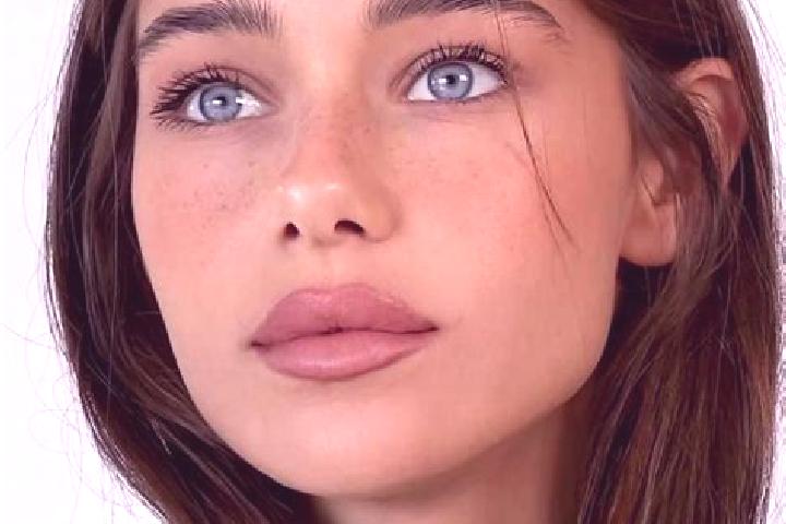 Sienna, 25, a brunette brown-eyed caucasian companion based in Ahillones. Offering Massage, Striptease, 69, Overnight. Available for incall and outcall, over...