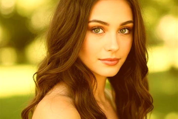 Sienna, 25, a brunette hazel-eyed caucasian companion based in Rawalo. Offering OWO, 69, CIM. Available for incall and outcall, day and evening dates.