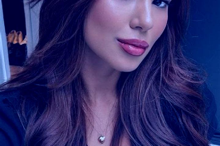 Sienna, 25, a chestnut brown-eyed latina companion based in Llique. Offering Domination, Deep French Kissing, Party Girl, Duos, Overnight. Available for inca...