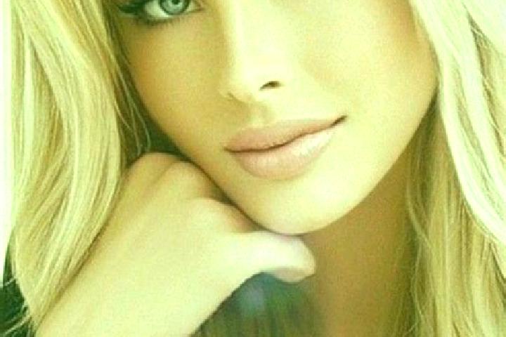 Sienna, 25, a dark blonde blue-eyed caribbean companion based in Wervik. Offering Erotic Massage, Party Girl, Domination, OWO, Fetish. Available for incall a...